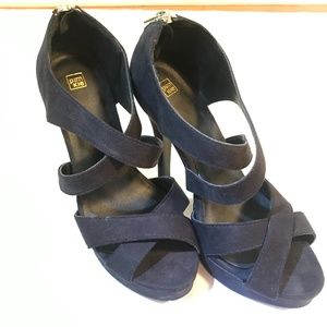 Pimkie Black Strap Heels w Gold Zipper - EU 36